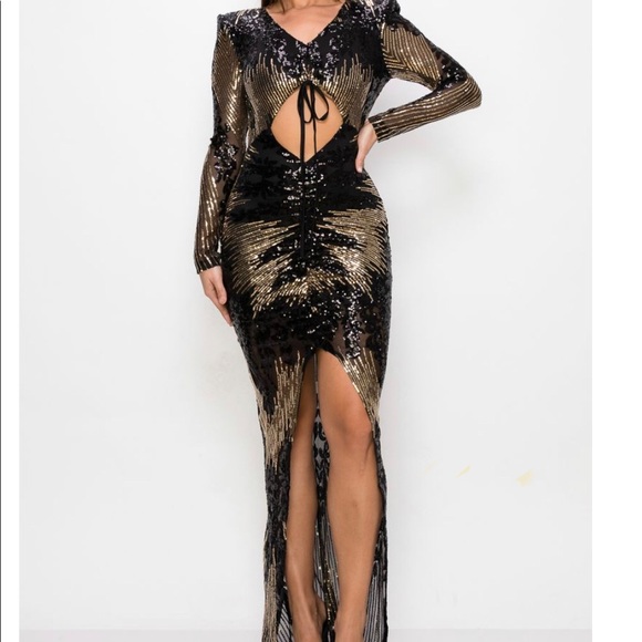 Clothes - Picture 3 of 7